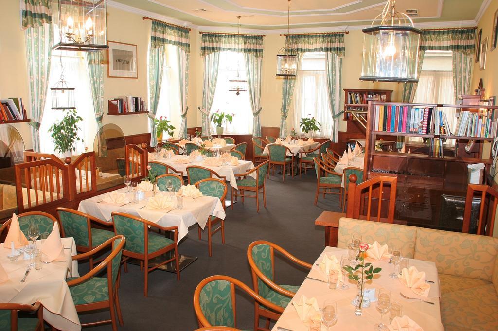 Stadthotel Eggenburg Extérieur photo